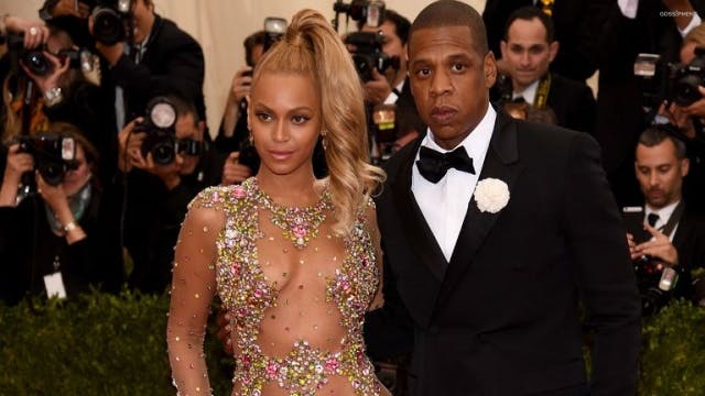 The power couple showed up all glamorous for the 2015 Met Gala