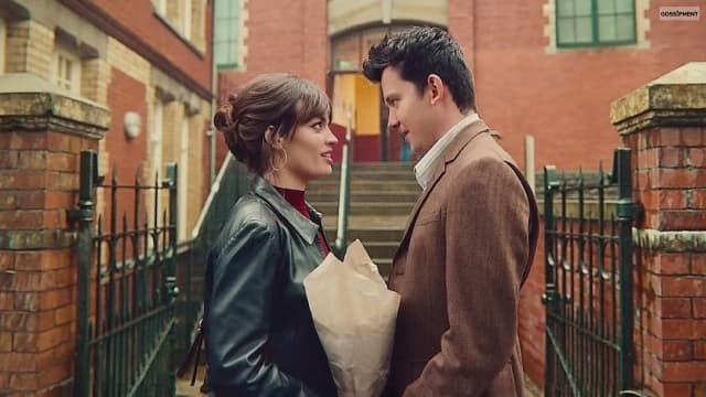 Do Otis And Maeve End Up Together At The End Of Season 4_